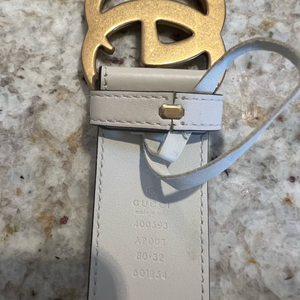 Gucci White Belt with Gold Buckle - Picture 3 of 8